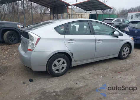 2011 Toyota Prius Three z USA, uszkodzony, nr VIN JTDKN3DU0B0292762